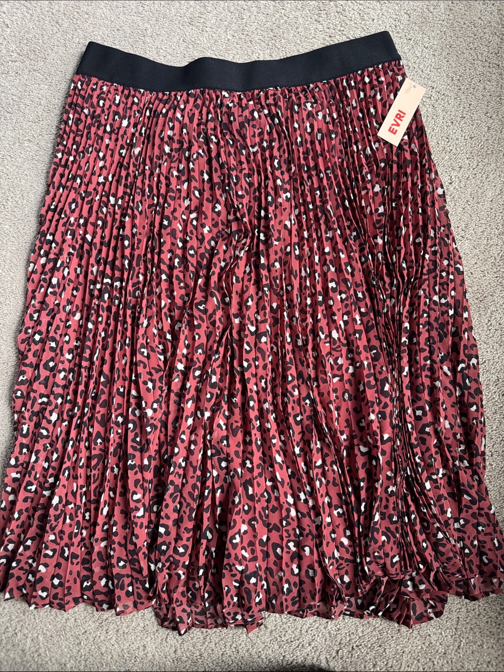 EVRI Red Leopard Print Pleated Skirt with Black Waistband